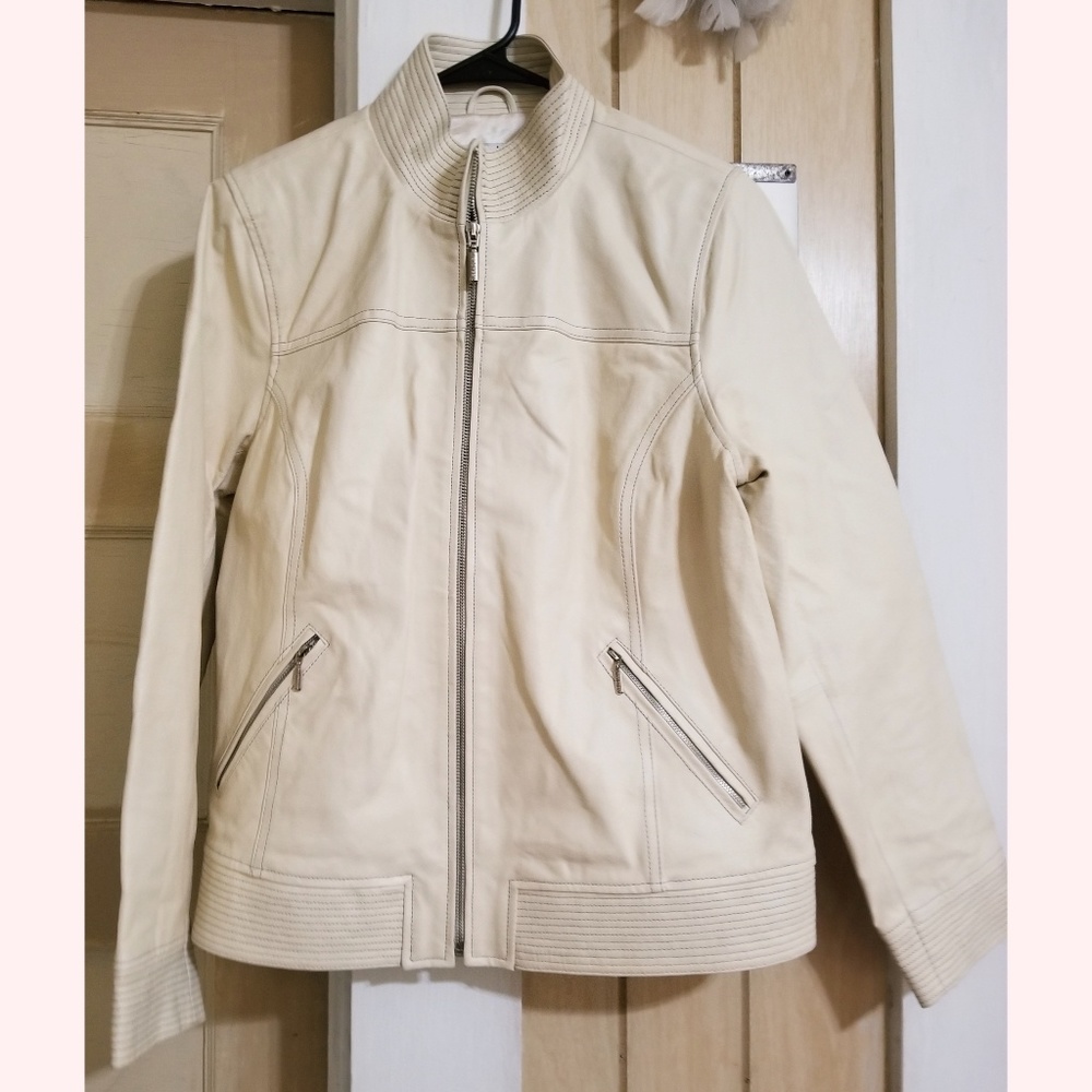 SALE 1/14🙌Bradley genuine leather jacket